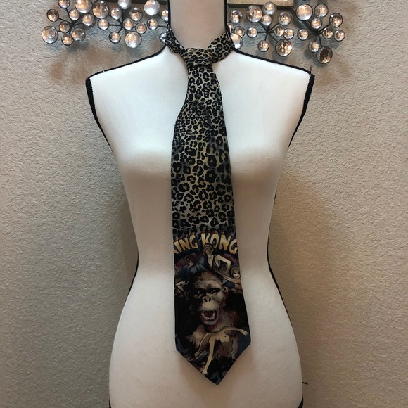 American Film Classics Men's Tie 90s 1992 King Kong (Old Movie) Silk Necktie - Picture 5 of 8